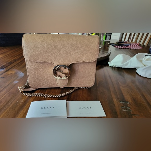 Gucci Interlocking Crossbody Chain Bag - Picture 7 of 12